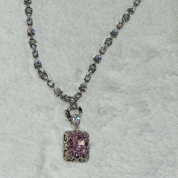 Rare pink crystal beautiful custom designed detachable charm cocktail necklace - Picture 11 of 14